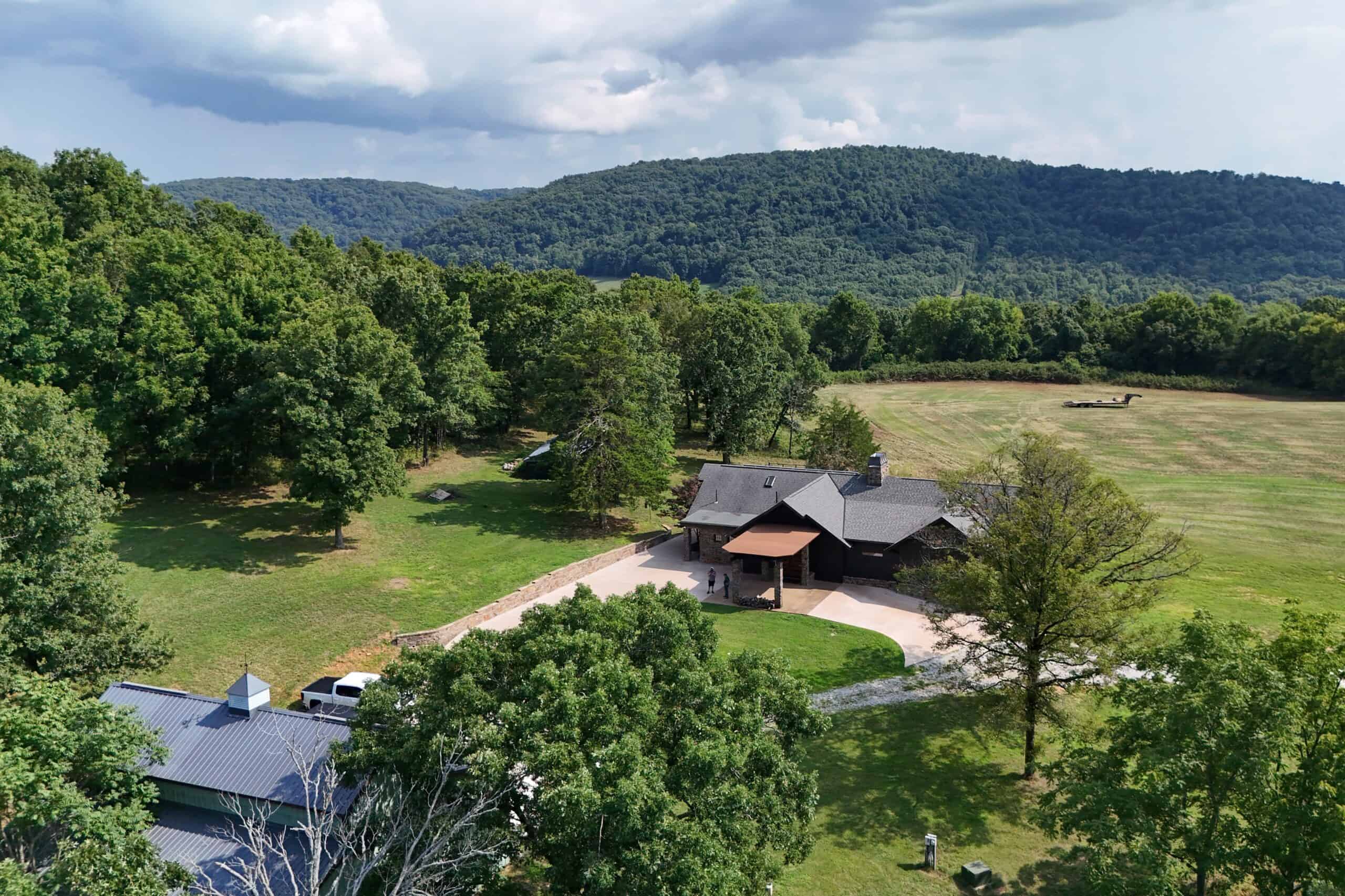 Luxury Northwest Arkansas Hunting and Recreational Retreat For Sale