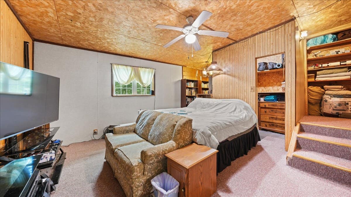 4-Bedroom Home Tucked Away in the Pines