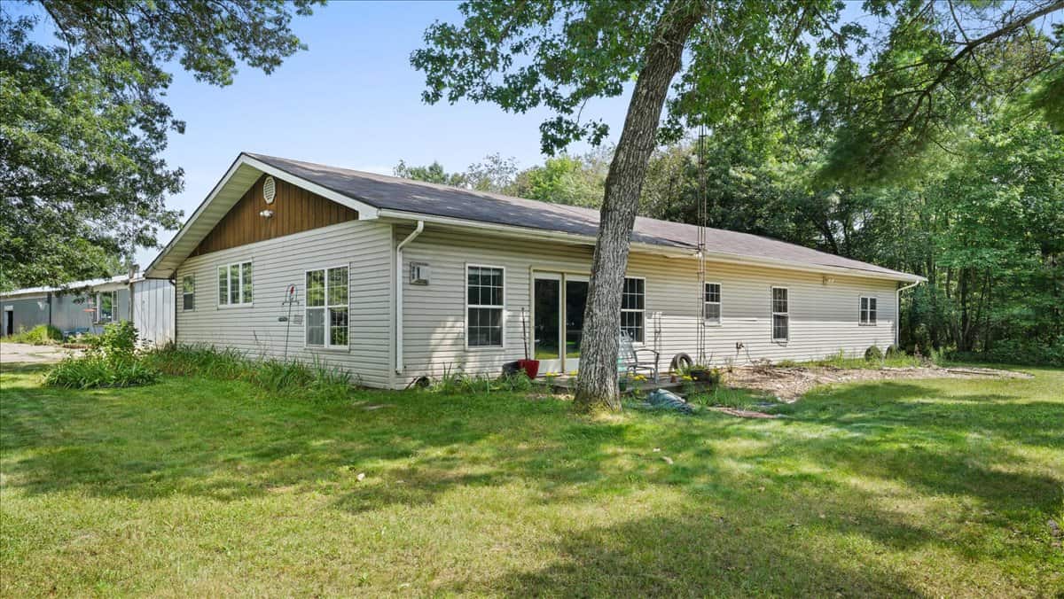 4-Bedroom Home Tucked Away in the Pines