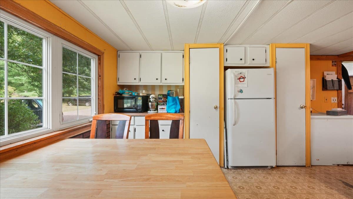 4-Bedroom Home Tucked Away in the Pines