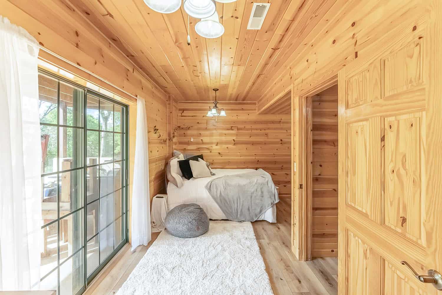 Custom Built Log Cabin and 57 Wooded Acres in Thayer MO