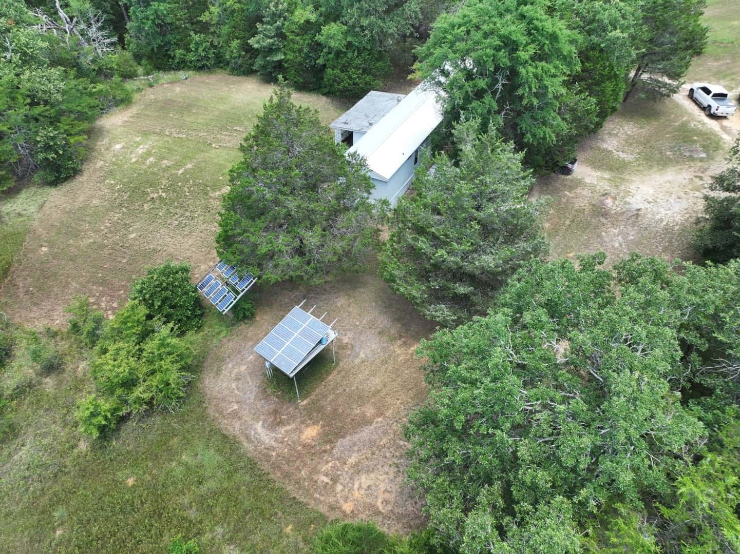 Hunters, Take Notice! 33.76 Acres of Off-Grid Bliss in Fairfield, TX – Your Ultimate Hunting Property!