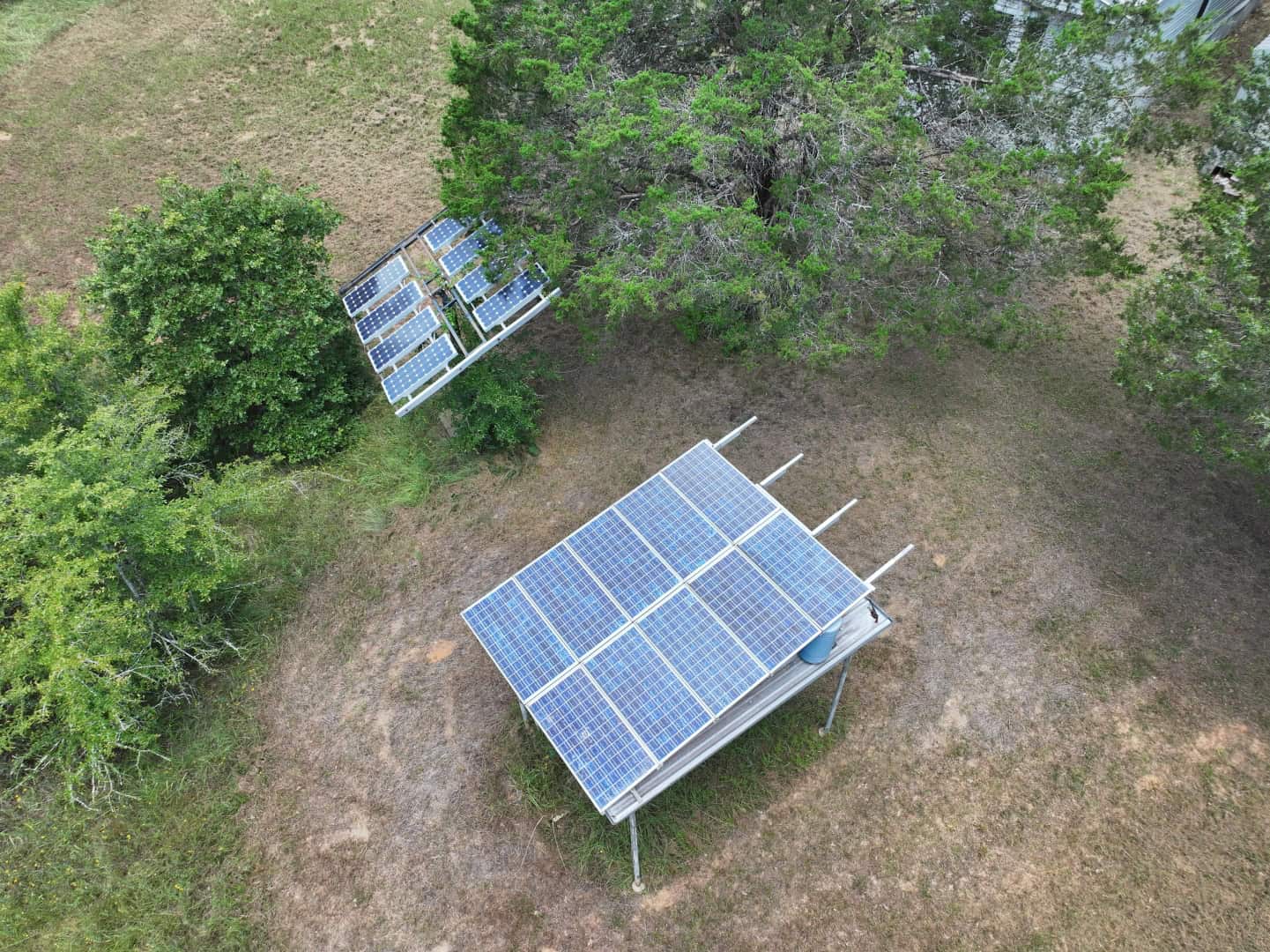Hunters, Take Notice! 33.76 Acres of Off-Grid Bliss in Fairfield, TX – Your Ultimate Hunting Property!