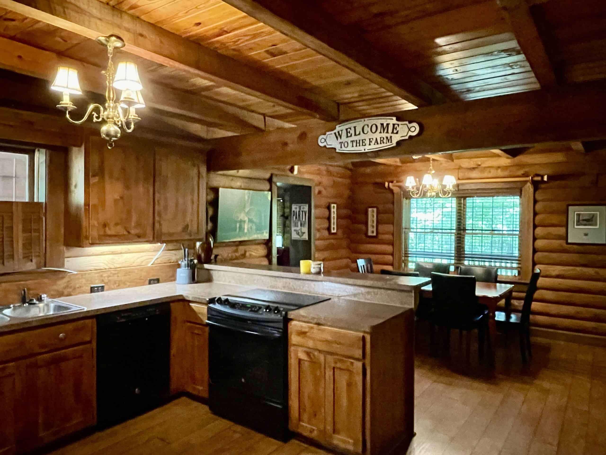 95 Acres of Hunting Land with Log Home For Sale in Arkansas