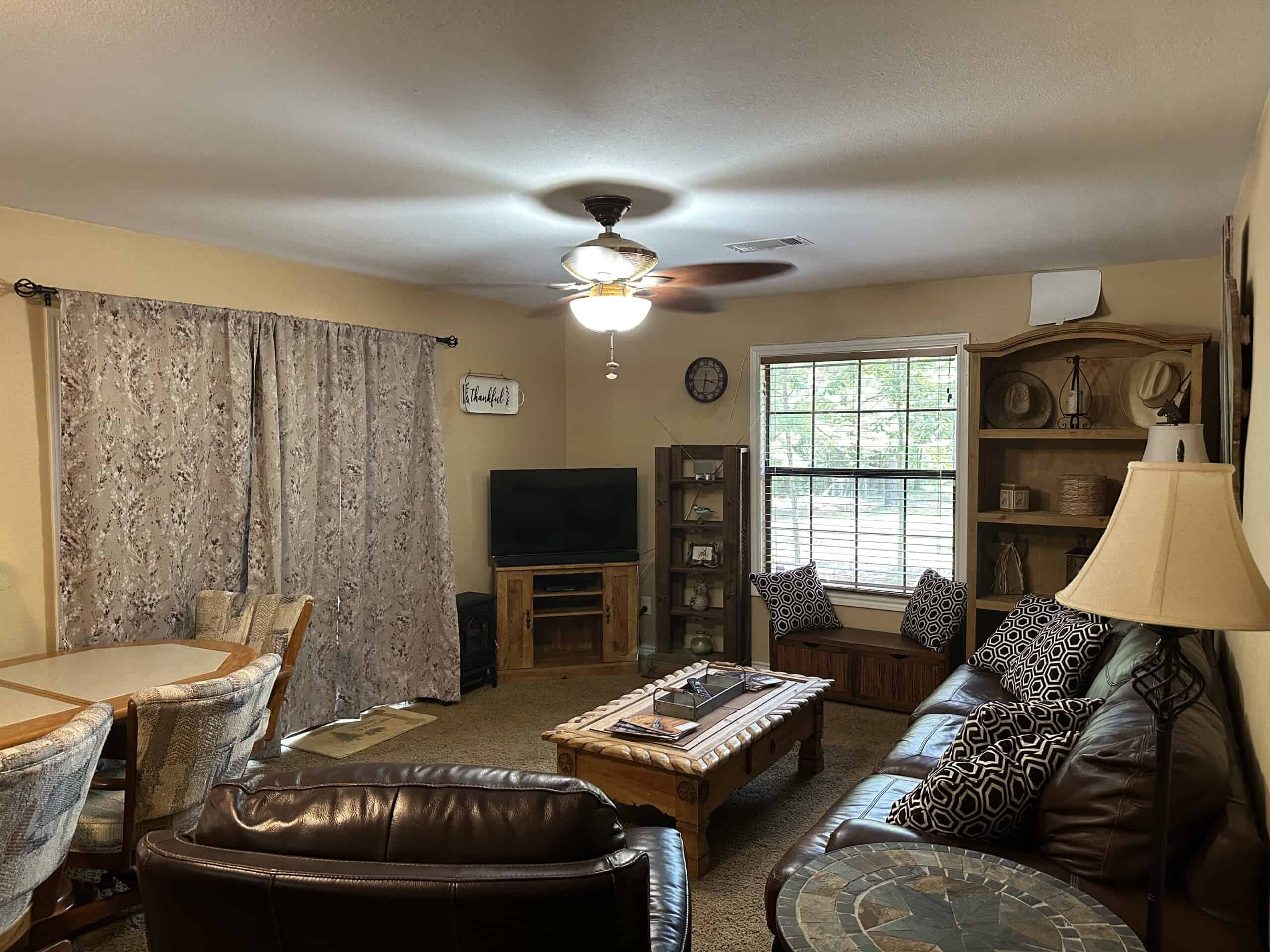 East Texas Hunting/Recreational Tract With Cabin