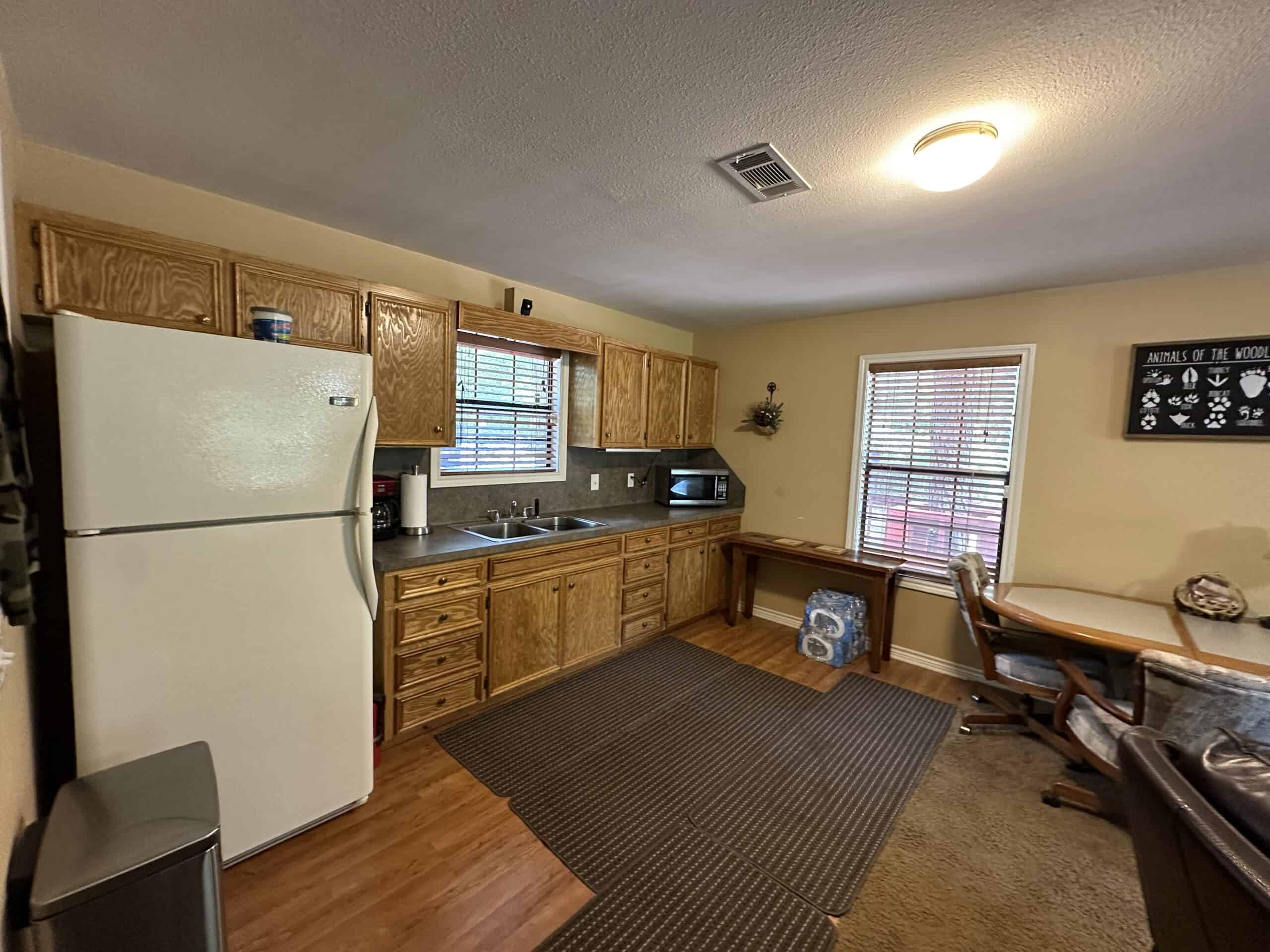 East Texas Hunting/Recreational Tract With Cabin