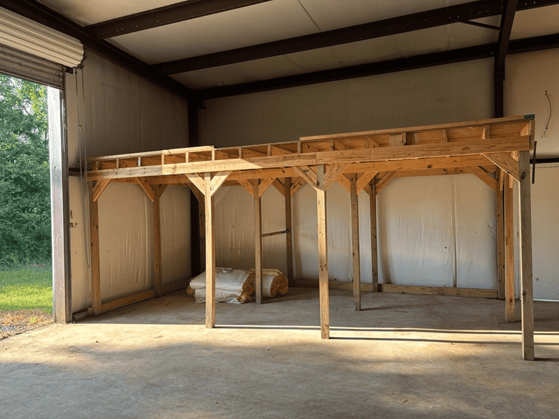 ±24.1 Acres Of East Texas Land With Insulated Shop And Pond