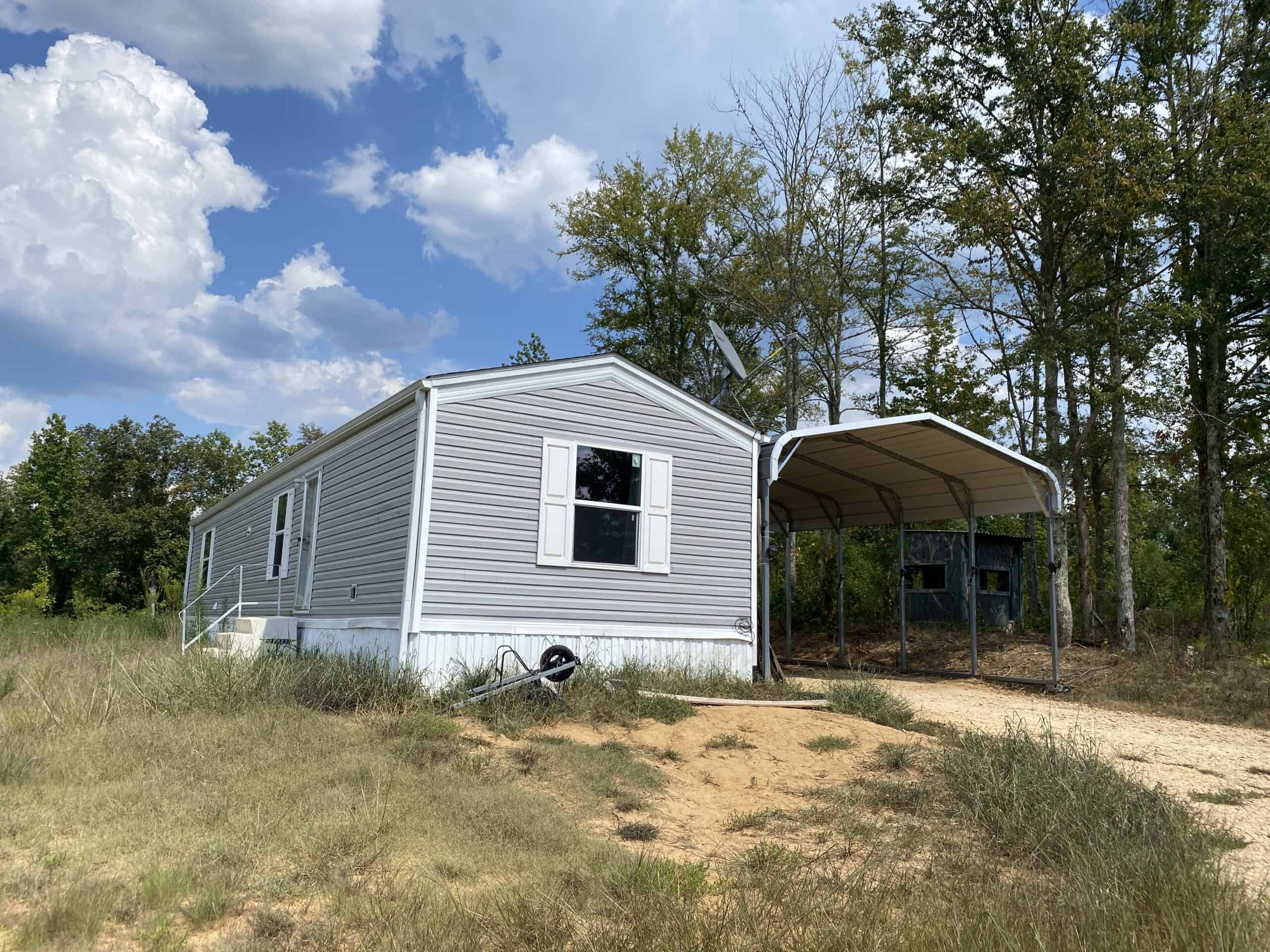 COUNTRY HOME FOR SALE IN TN, 68 AC+/-, SHEDS, POND, & CREEK
