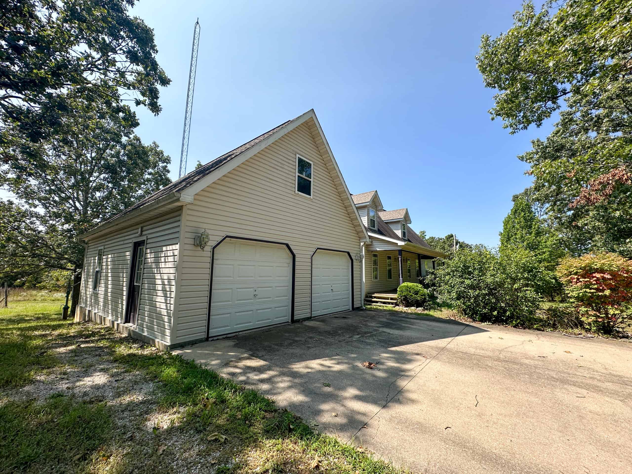 Country Home With Hunting and Recreational Acreage!
