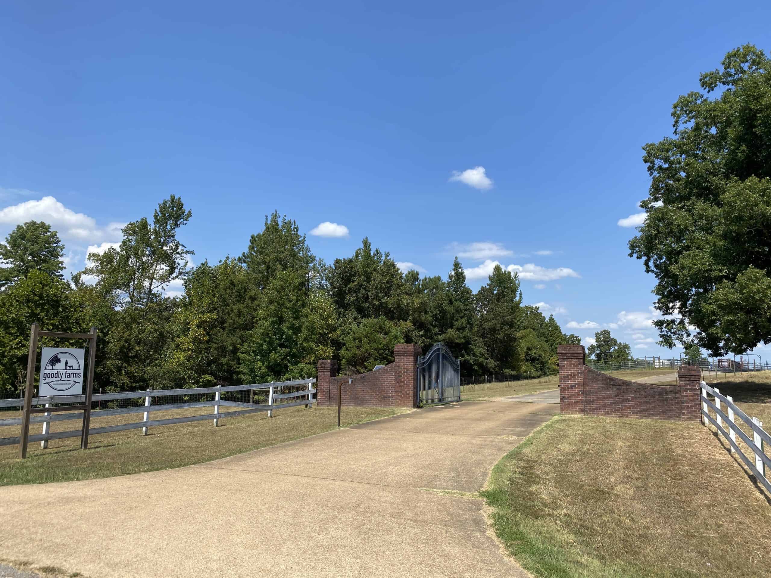 PRIVATE FARM FOR SALE IN TN NEAR TENNESSEE RIVER WITH POND, CREEK, FENCING, PASTURES, AND SHOP. GREAT DEER HUNTING.