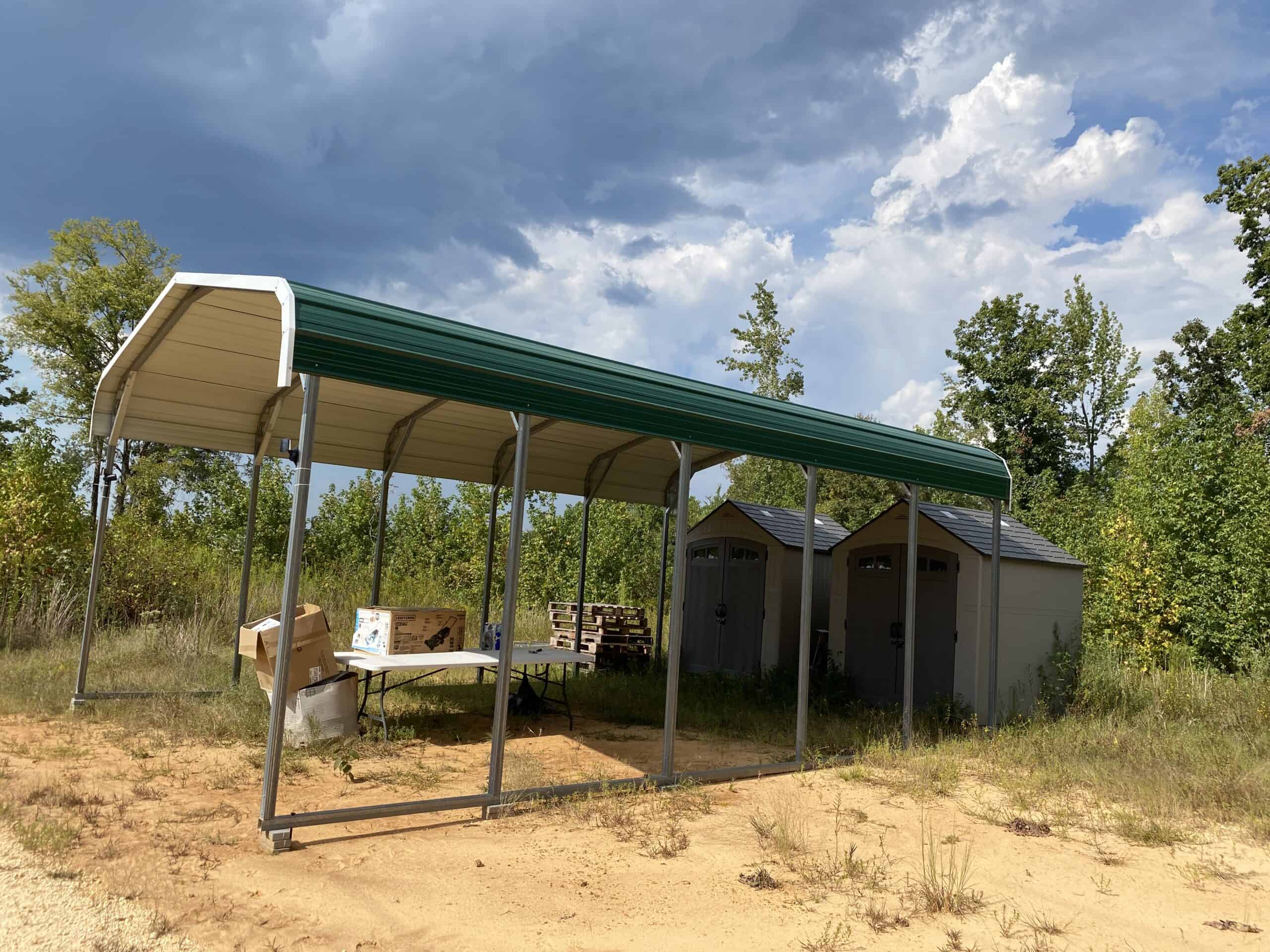 COUNTRY HOME FOR SALE IN TN, 68 AC+/-, SHEDS, POND, & CREEK
