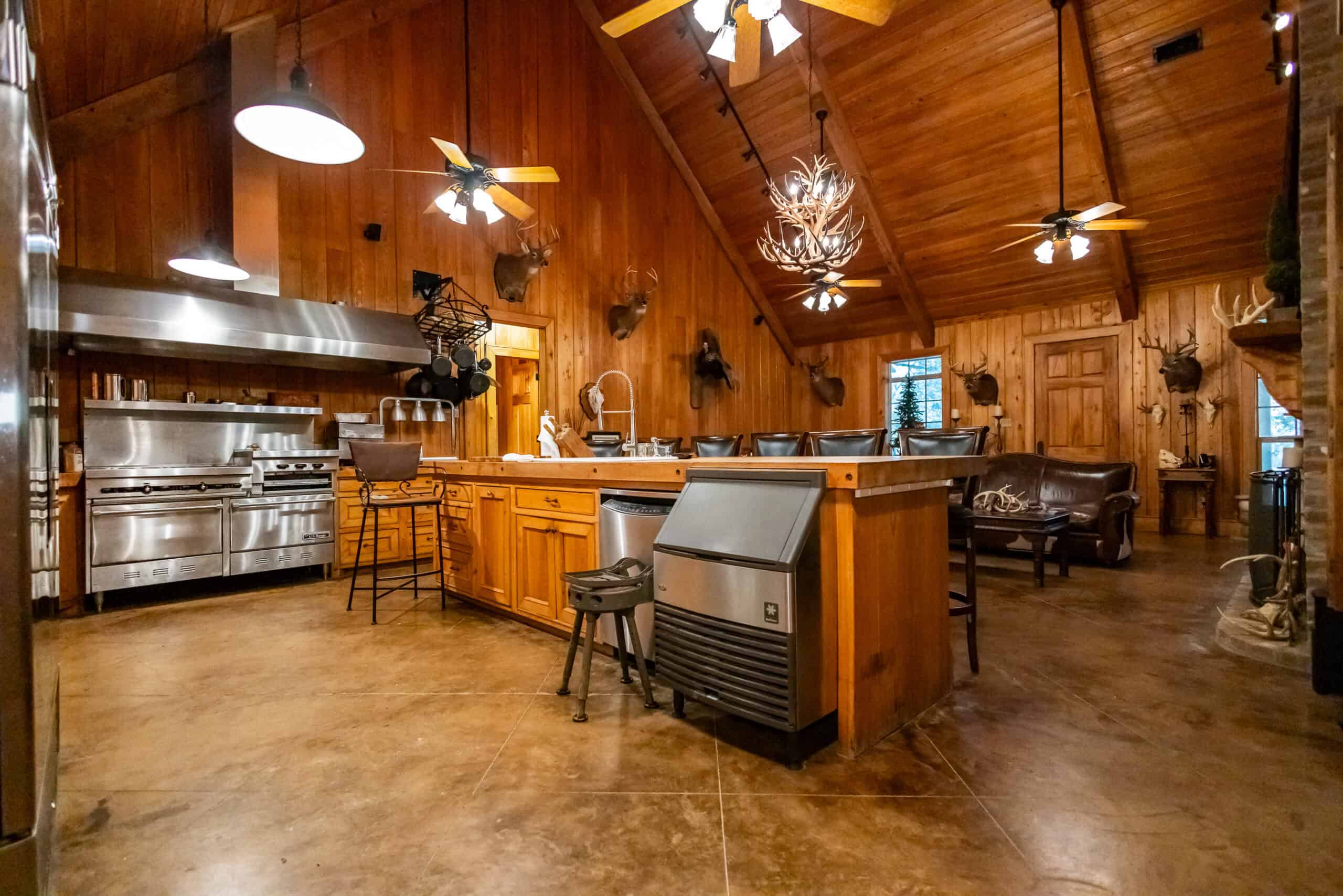 Premier Hunting Property for Sale on Mississippi River