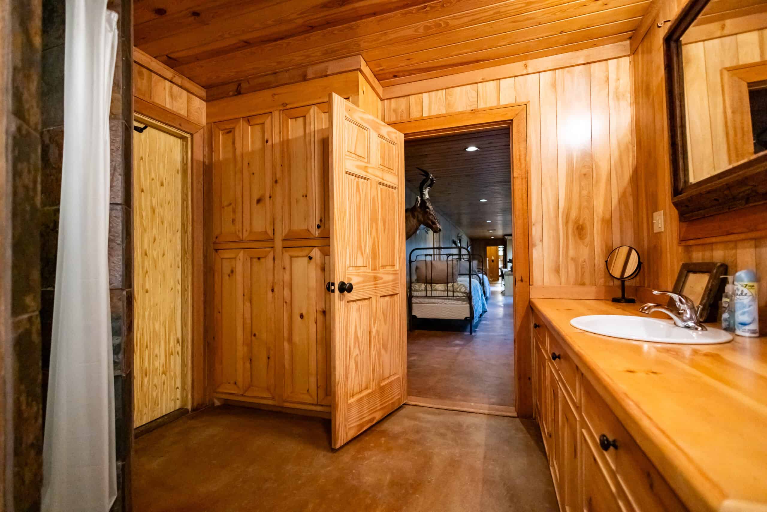 Premier Hunting Property for Sale on Mississippi River