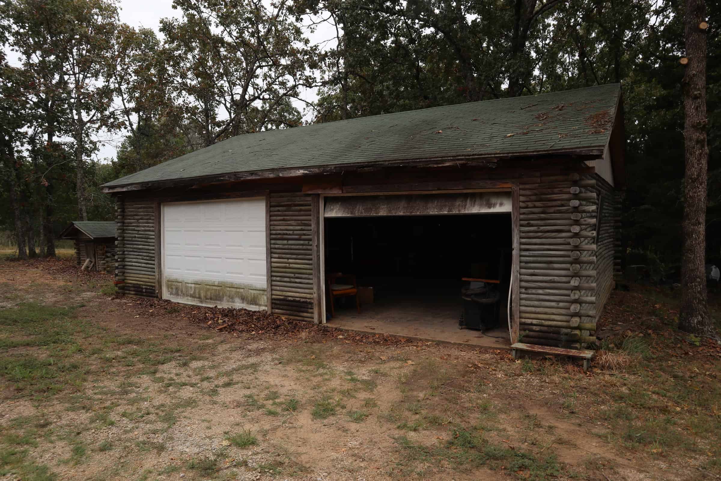 COUNTRY HOME AND 20 ACRES LOCATED NEAR SALEM ARKANSAS