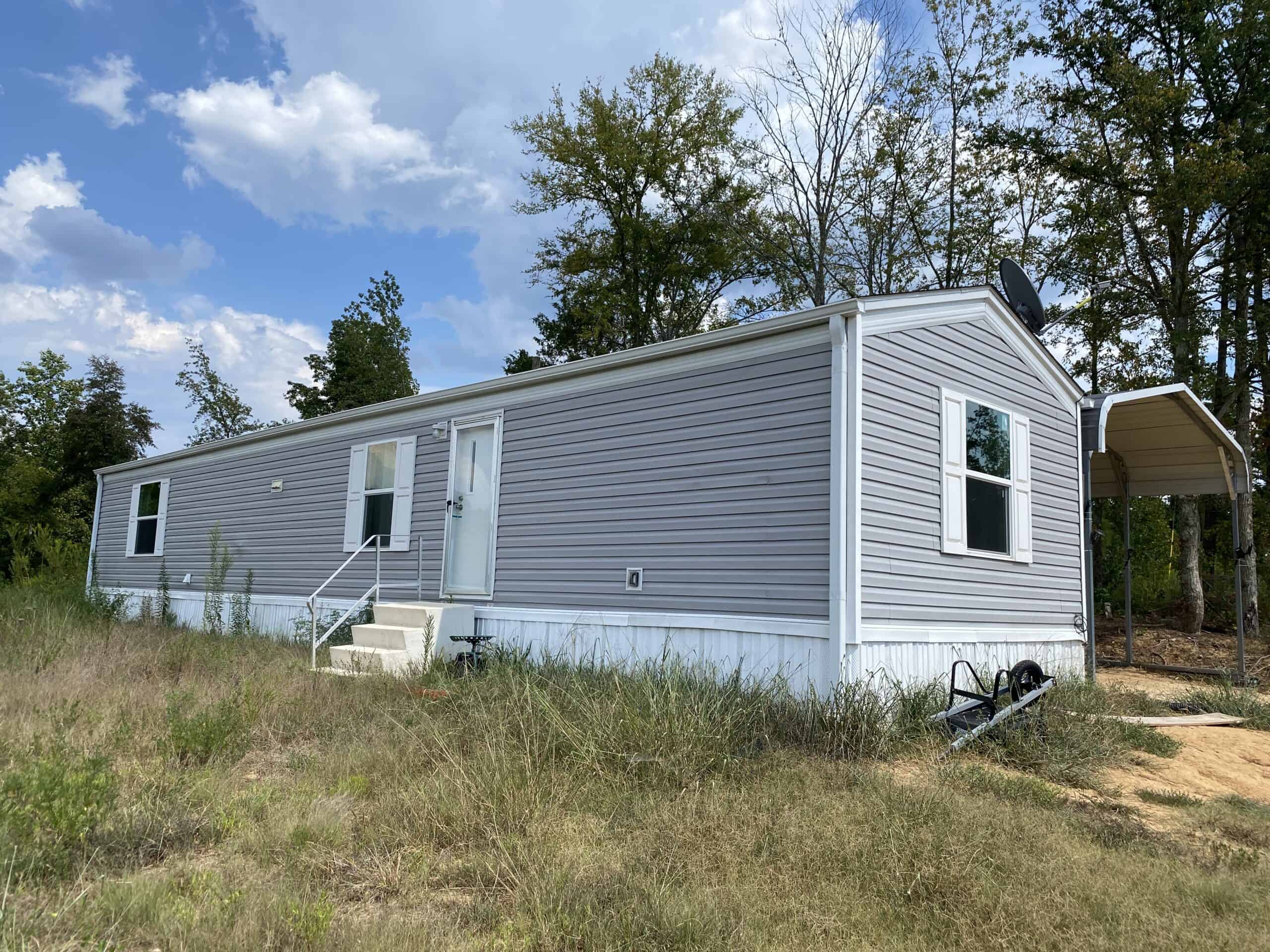 COUNTRY HOME FOR SALE IN TN, 68 AC+/-, SHEDS, POND, & CREEK