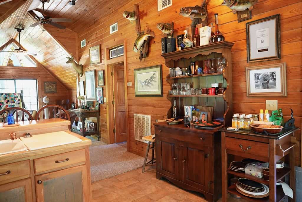 34 Acres Waterfront Property South Mississippi with Cabin