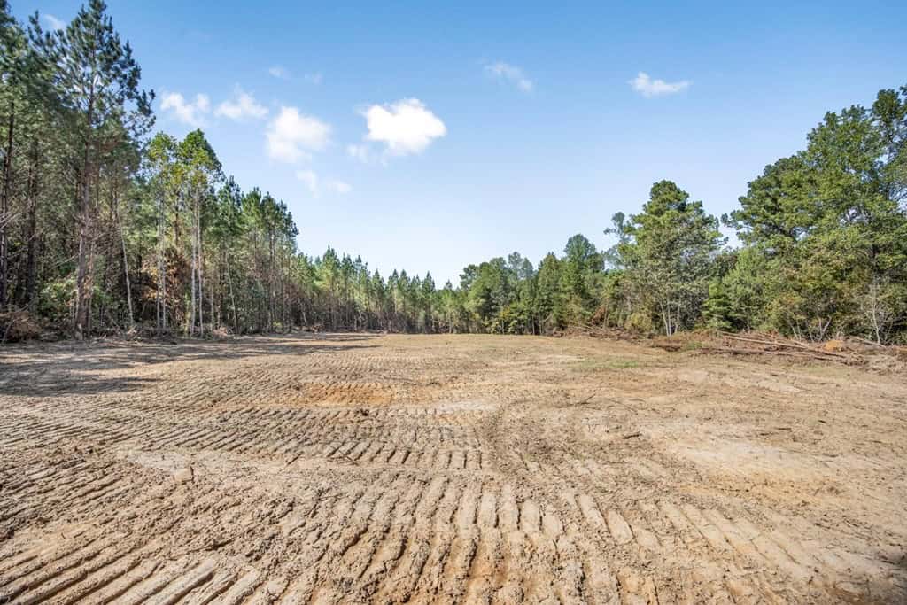 Turnkey Property in Amite County Connected to Caston Creek