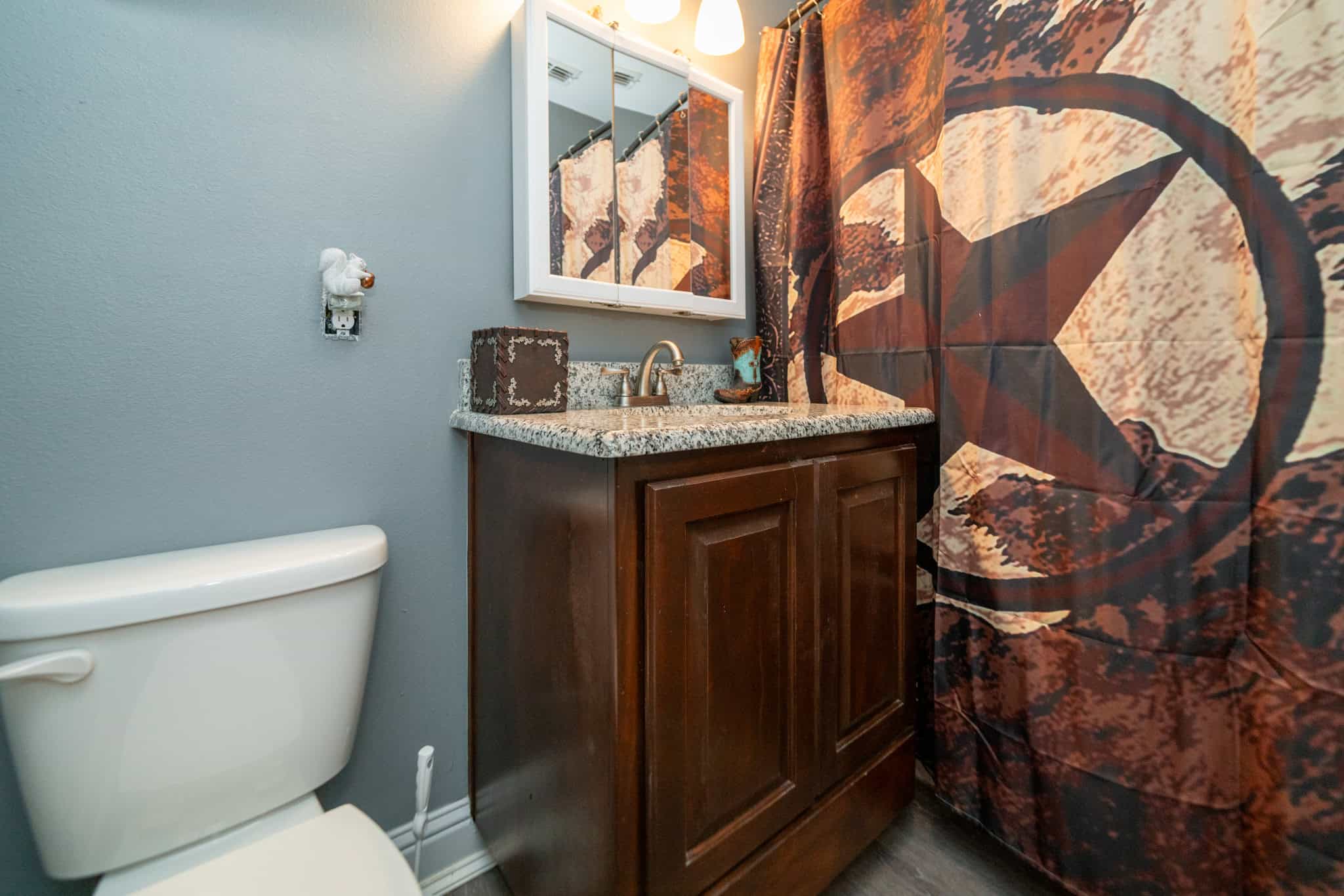 Gorgeous Home and Acreage for Hunting and Fishing