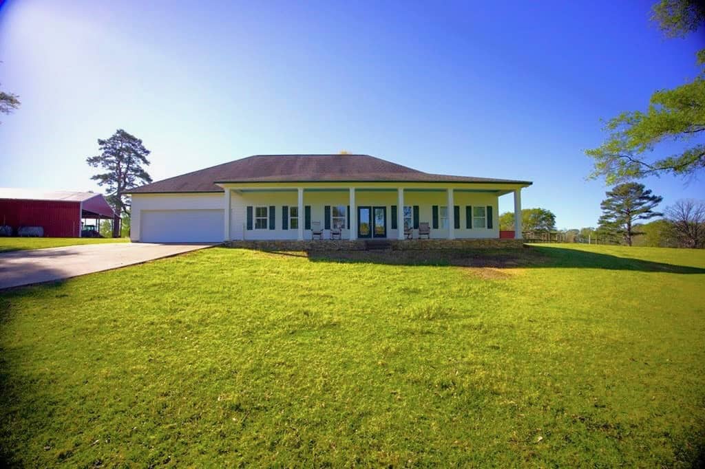 192 Acres of Land with 3 BR Hunting Lodge
