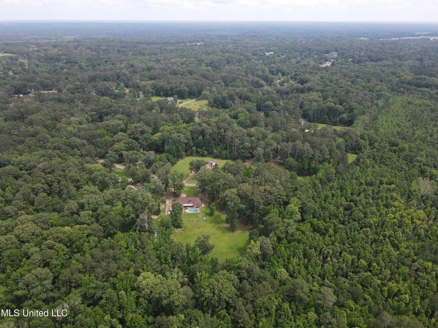 28 Acres in Hinds County