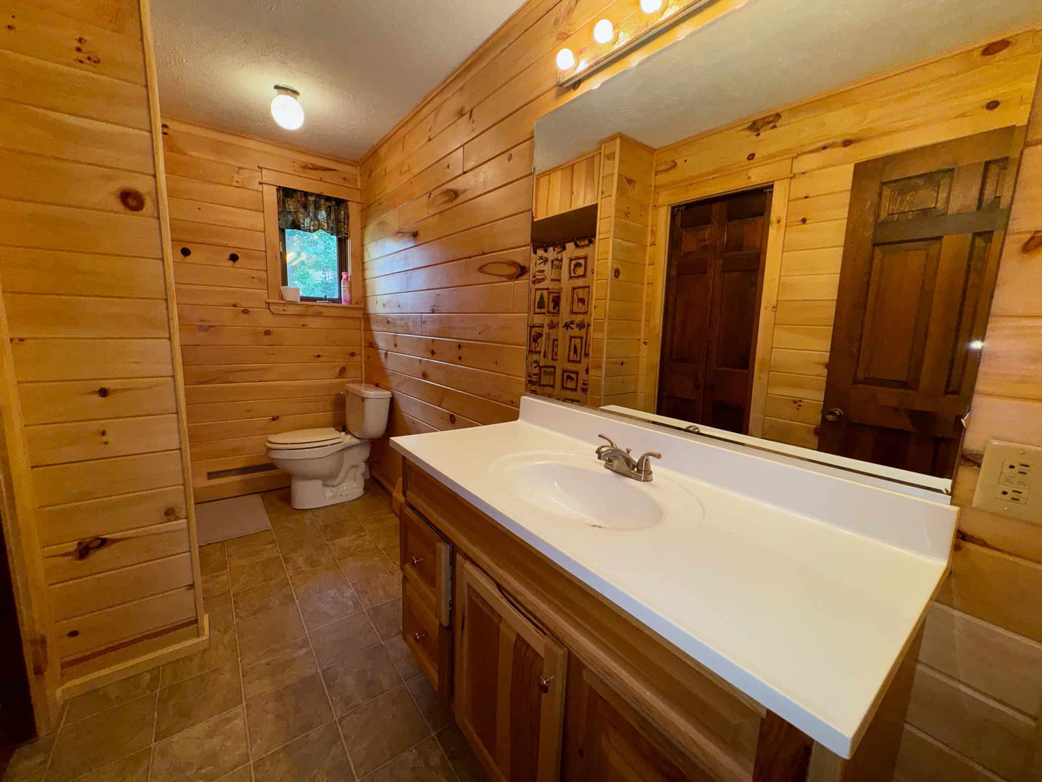 Contemporary Home on 10.5 acres with Pond