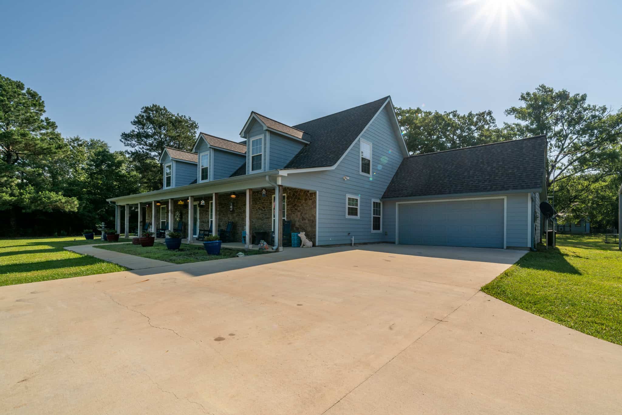 Gorgeous Home and Acreage for Hunting and Fishing