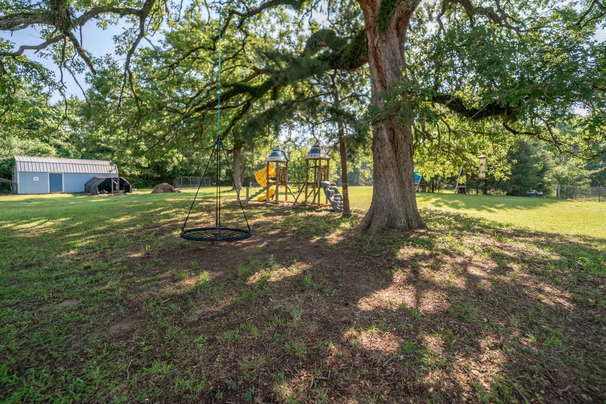 Gorgeous Home and Acreage for Hunting and Fishing