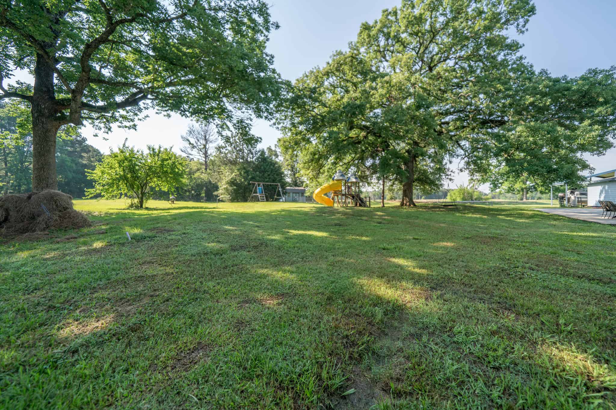 Gorgeous Home and Acreage for Hunting and Fishing