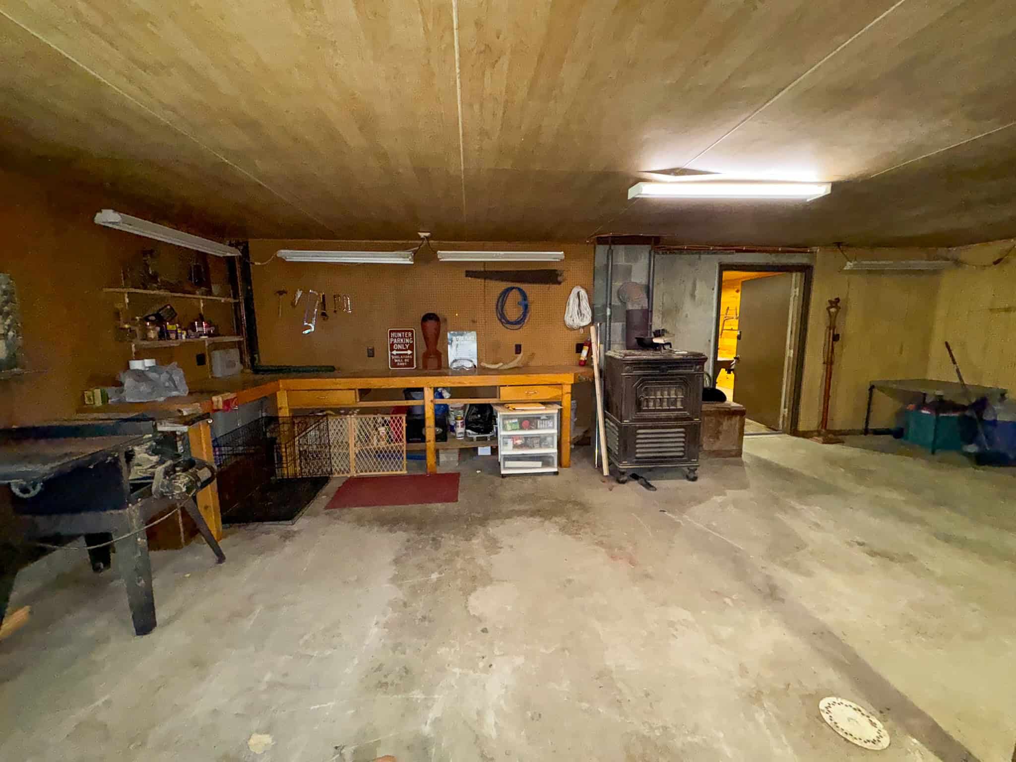 Contemporary Home on 10.5 acres with Pond