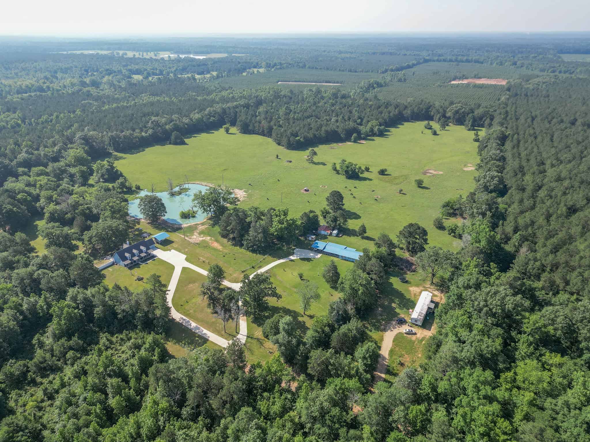 Gorgeous Home and Acreage for Hunting and Fishing