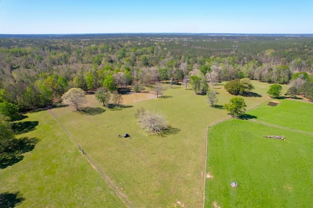 192 Acres of Land with 3 BR Hunting Lodge