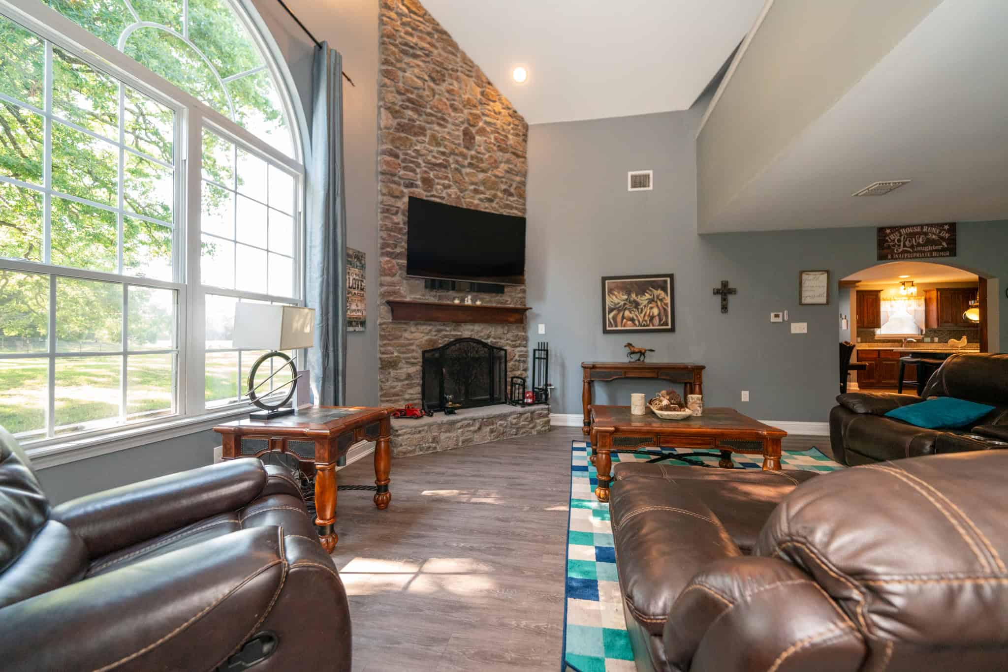 Gorgeous Home and Acreage for Hunting and Fishing