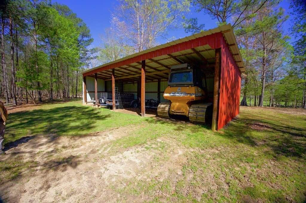 192 Acres of Land with 3 BR Hunting Lodge