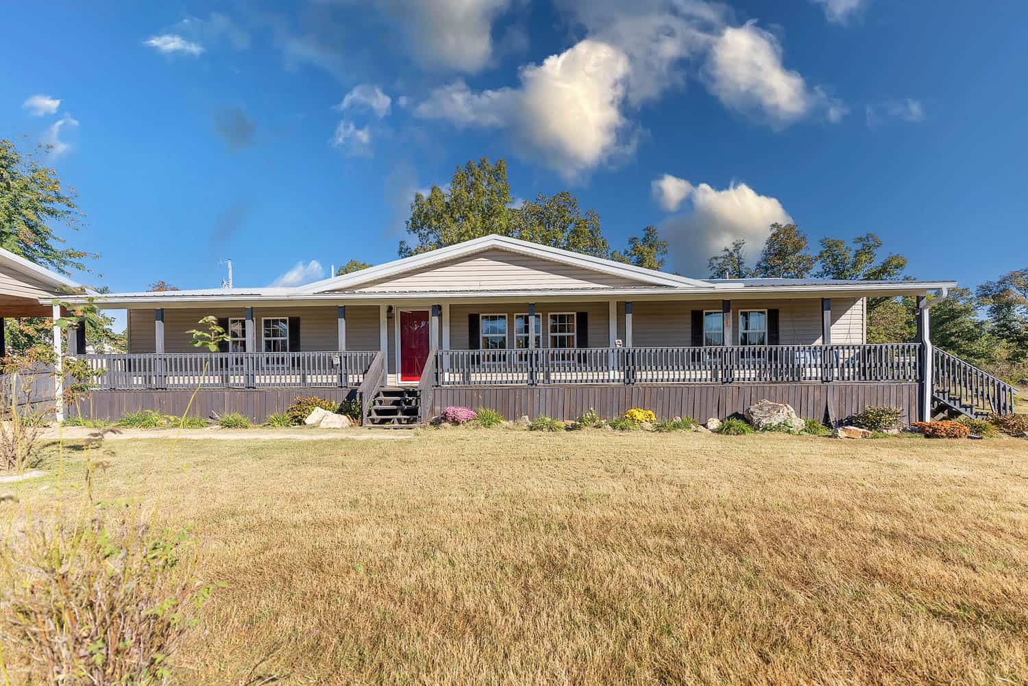 COUNTRY HOME WITH ACREAGE IN ARKANSAS