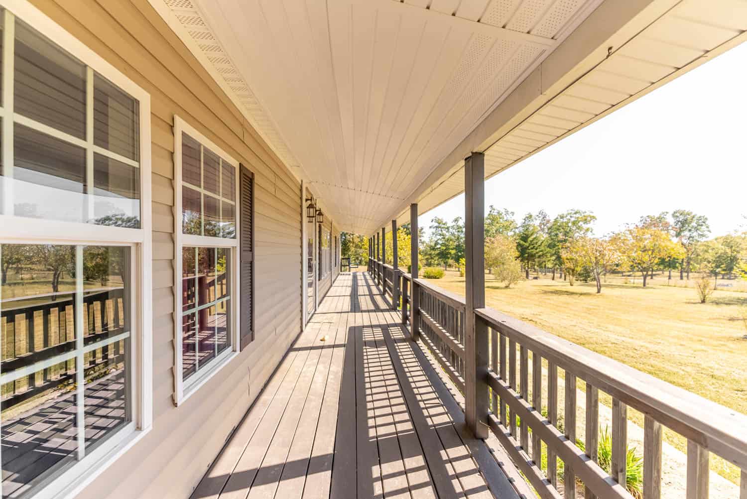 COUNTRY HOME WITH ACREAGE IN ARKANSAS