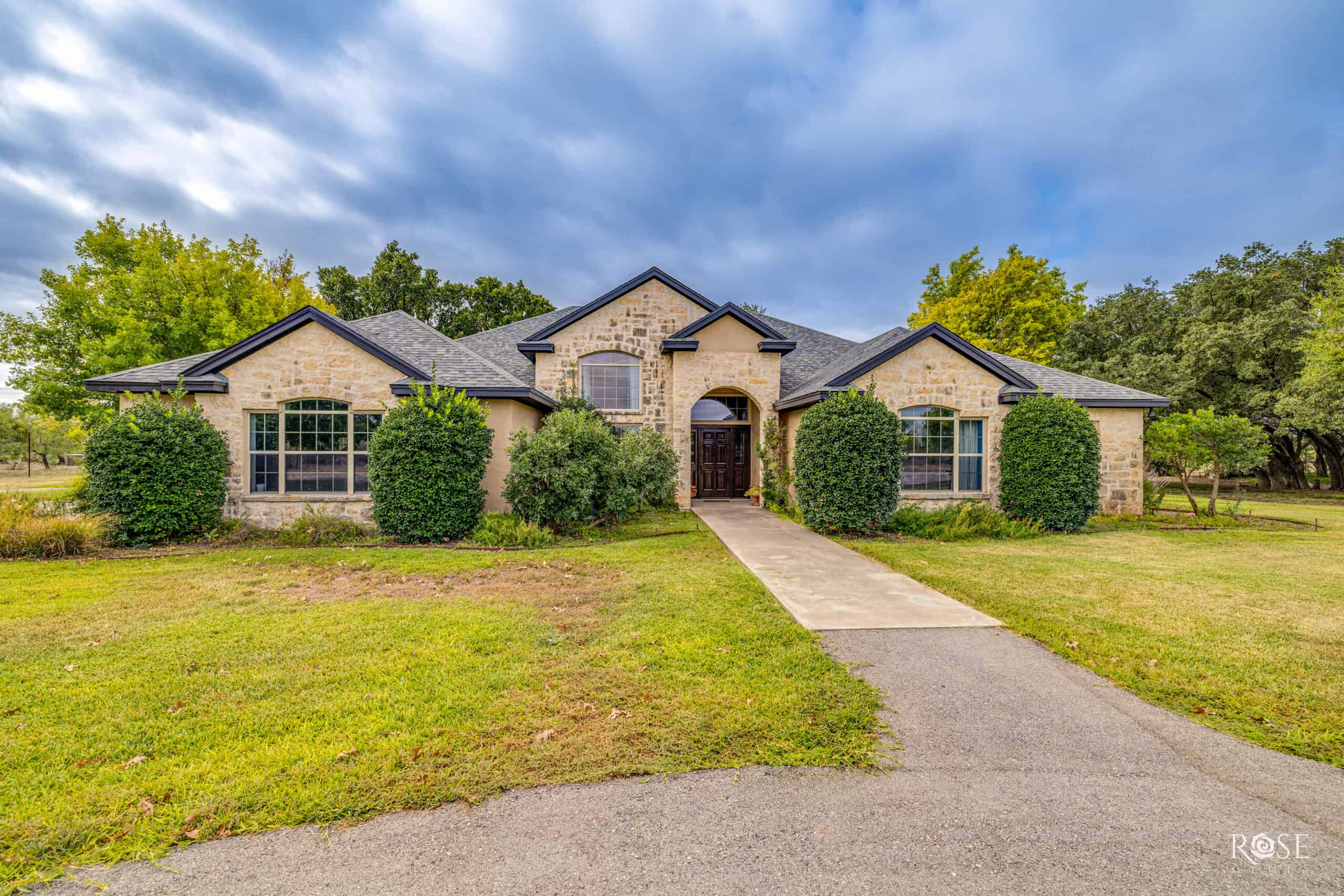 Charming Custom Home on 50 Acres – Just Minutes from Sonora,