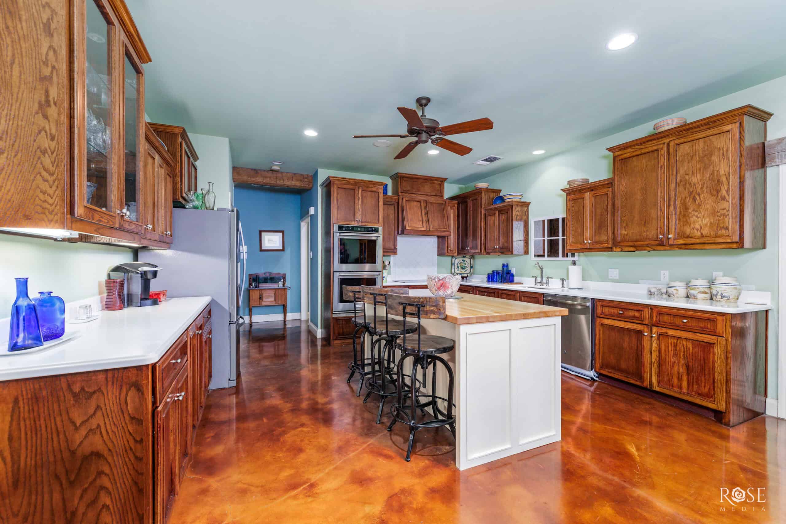 Charming Custom Home on 50 Acres – Just Minutes from Sonora,