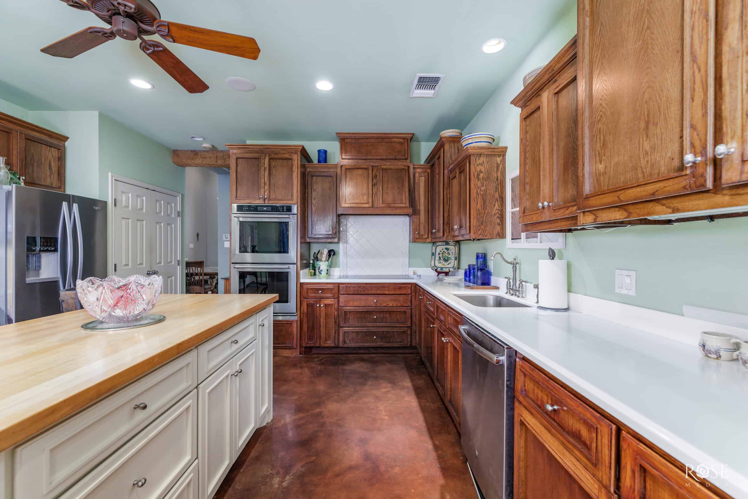 Charming Custom Home on 50 Acres – Just Minutes from Sonora,