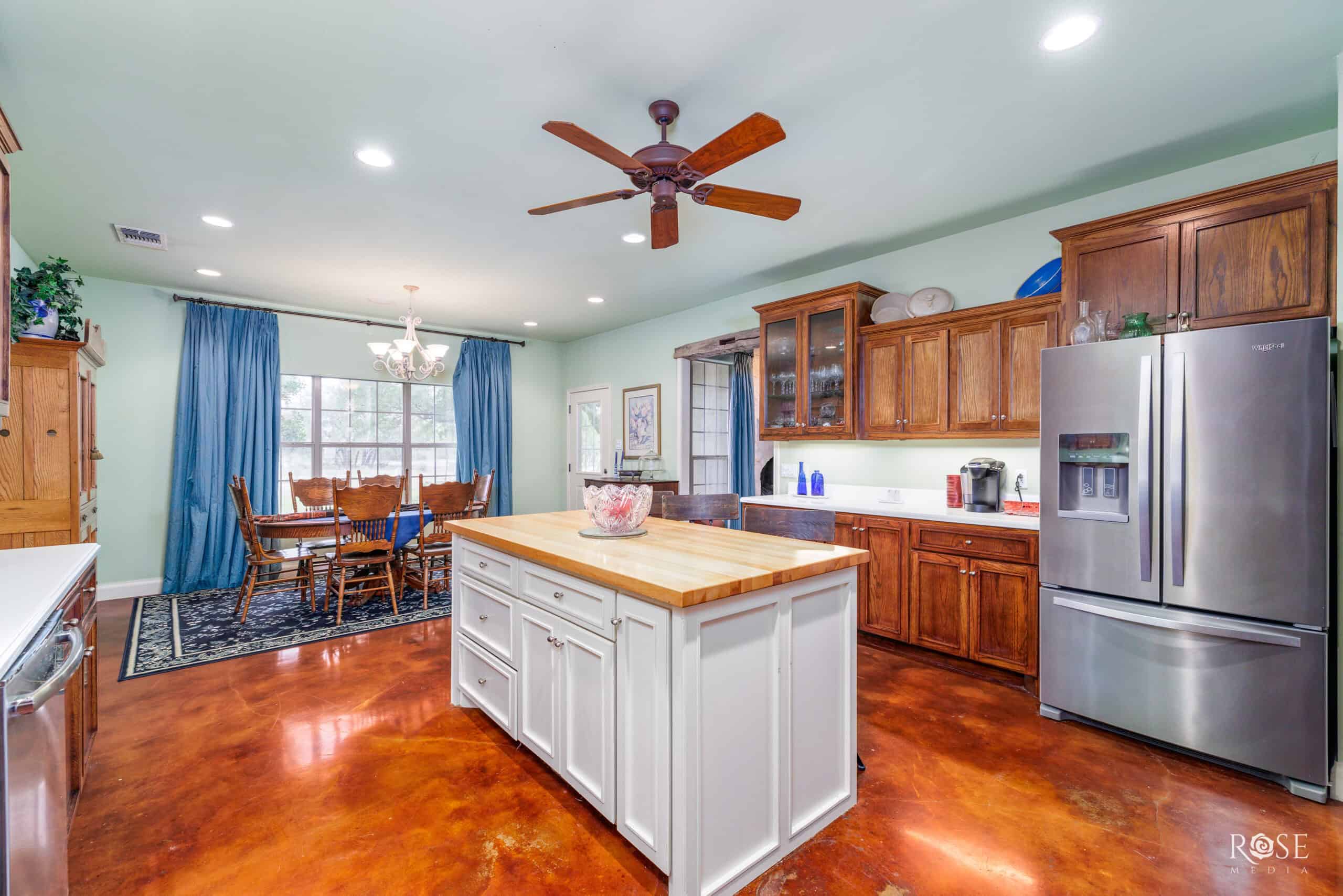Charming Custom Home on 50 Acres – Just Minutes from Sonora,