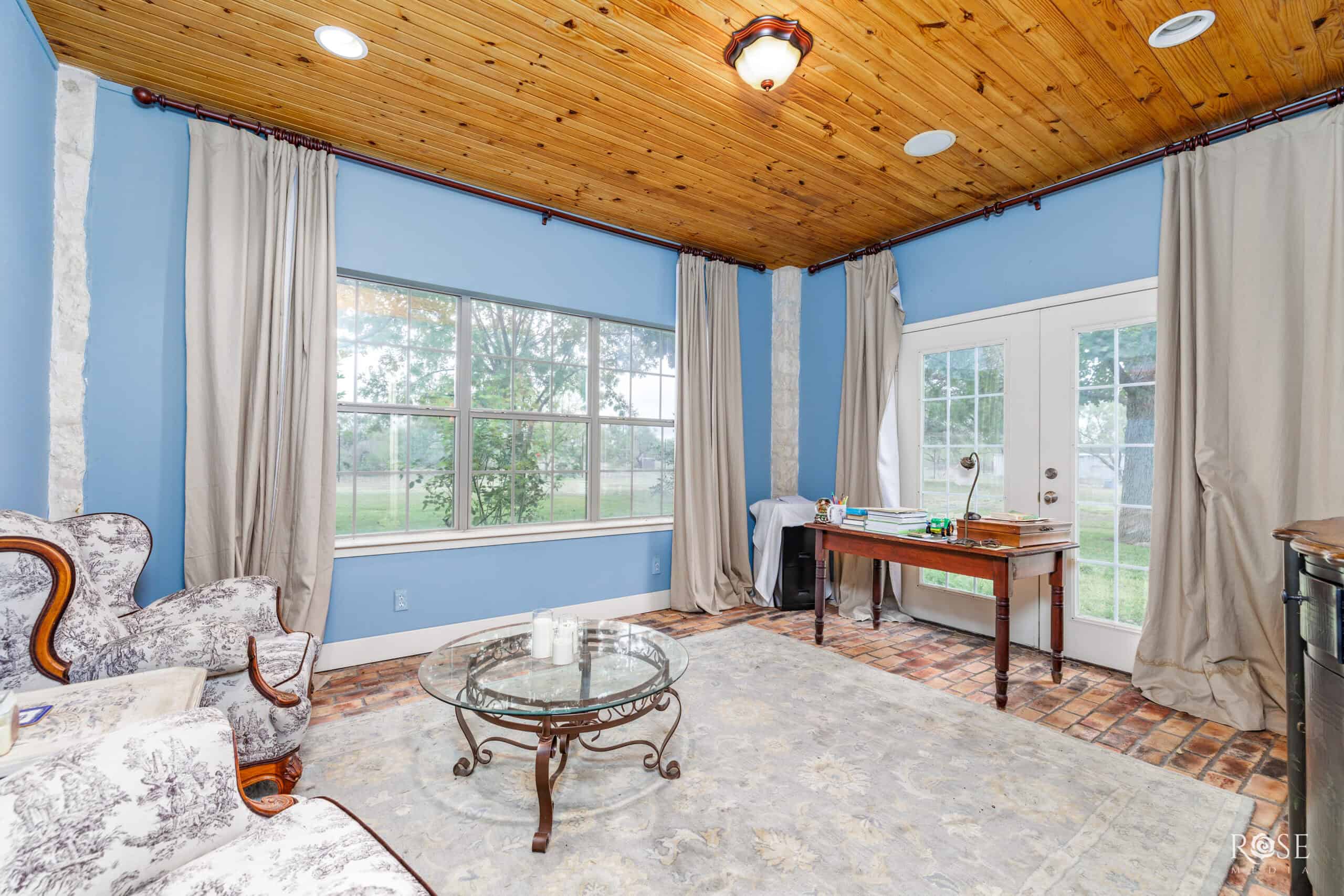 Charming Custom Home on 50 Acres – Just Minutes from Sonora,
