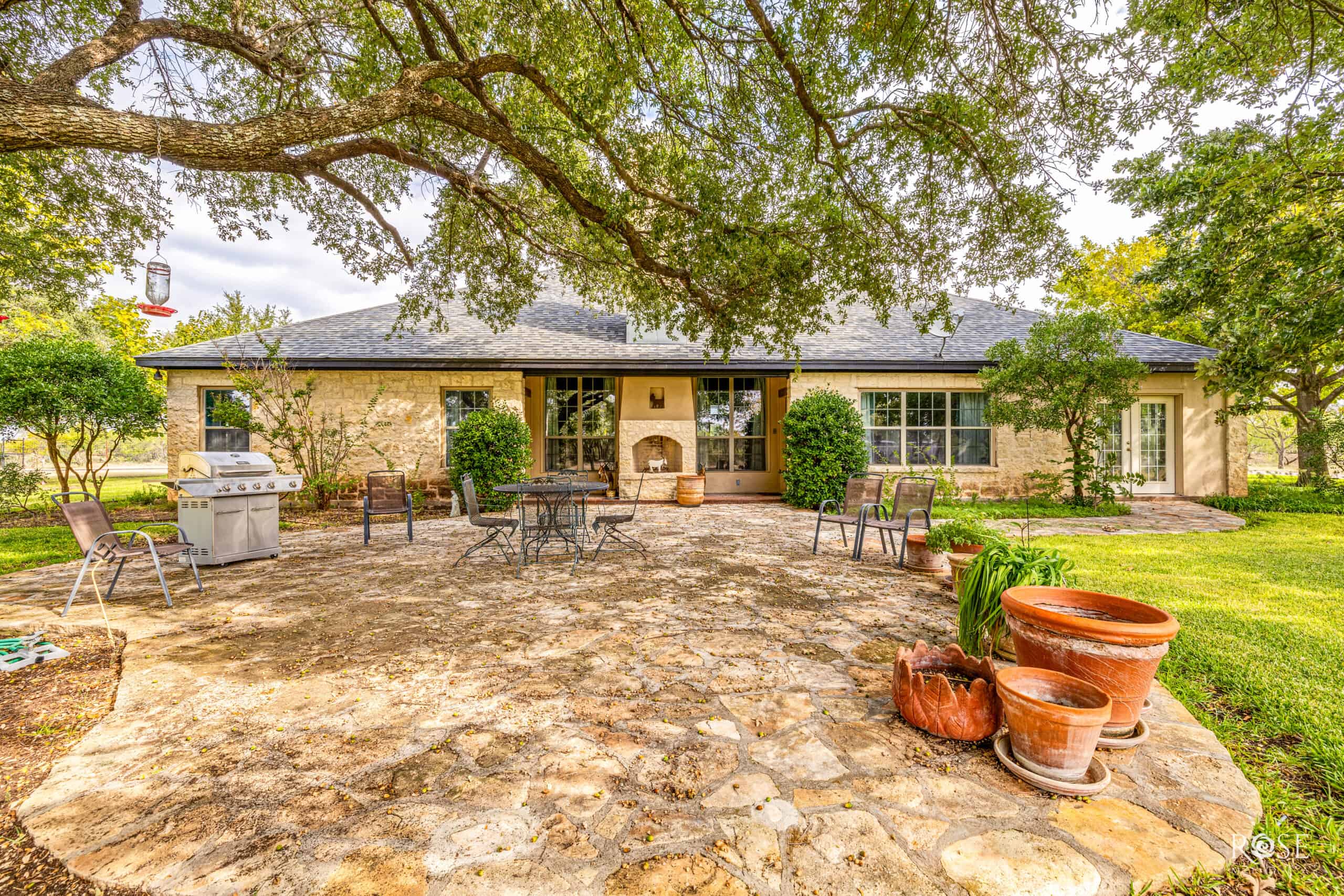 Charming Custom Home on 50 Acres – Just Minutes from Sonora,