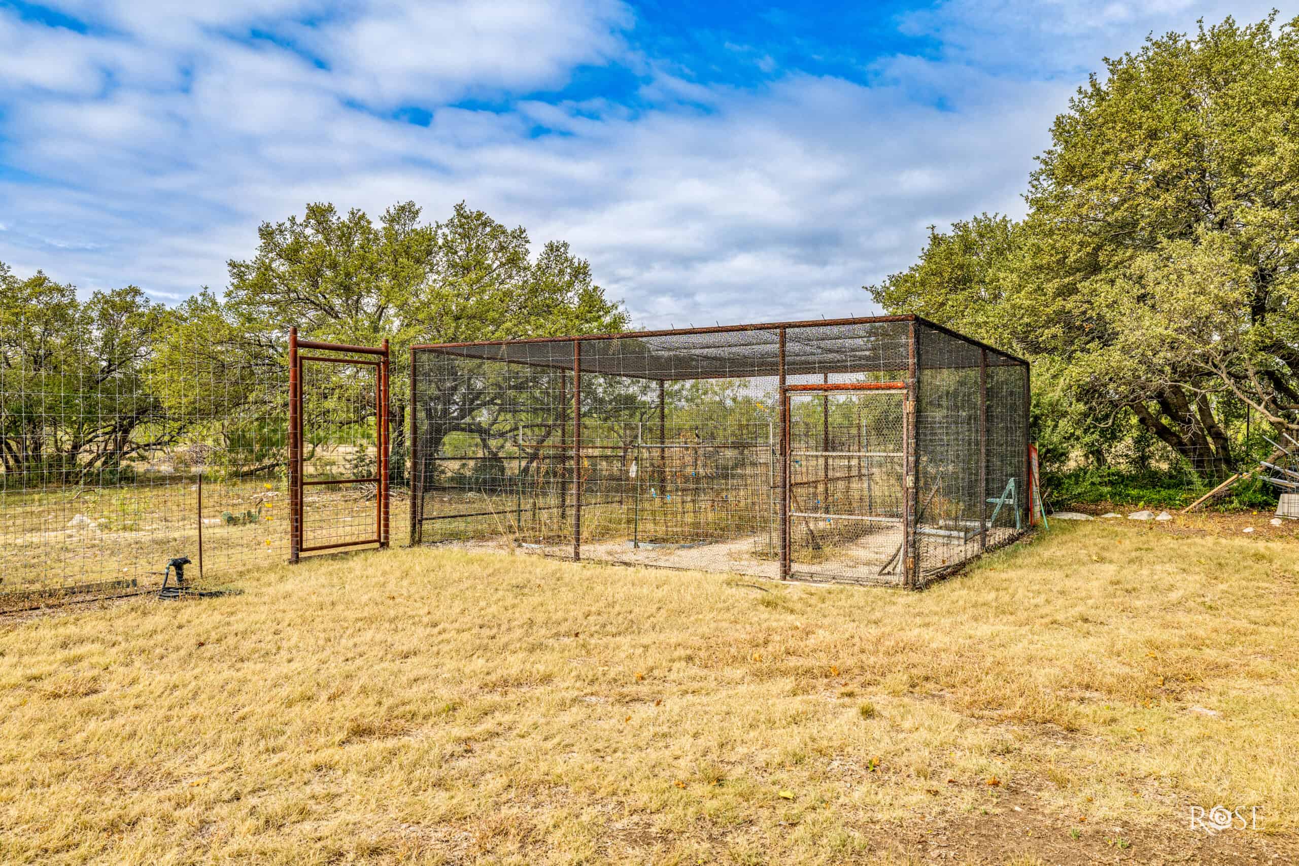 Charming Custom Home on 50 Acres – Just Minutes from Sonora,