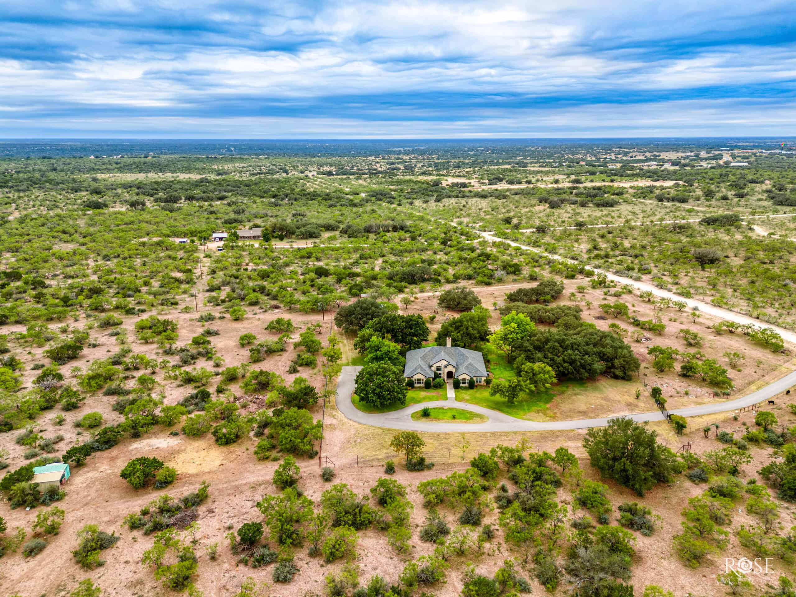 Charming Custom Home on 50 Acres – Just Minutes from Sonora,