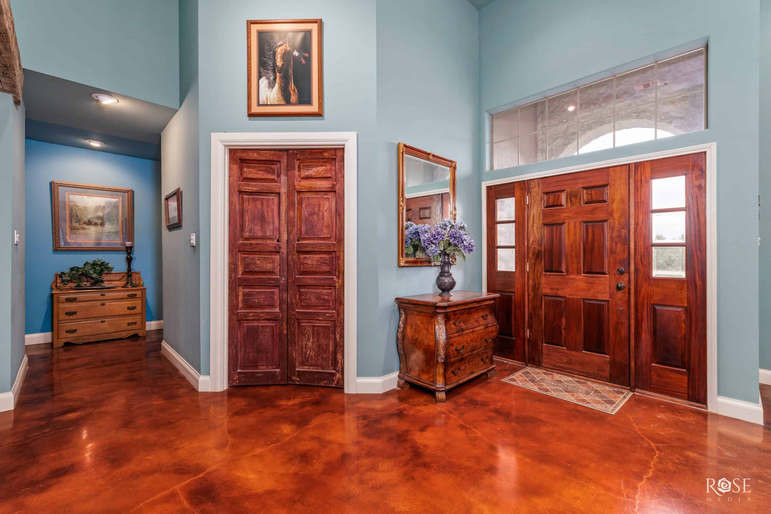 Charming Custom Home on 50 Acres – Just Minutes from Sonora,