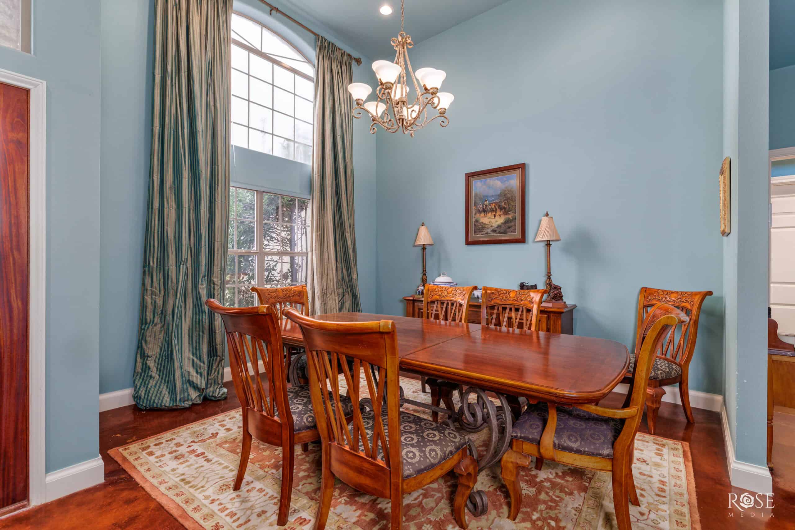 Charming Custom Home on 50 Acres – Just Minutes from Sonora,