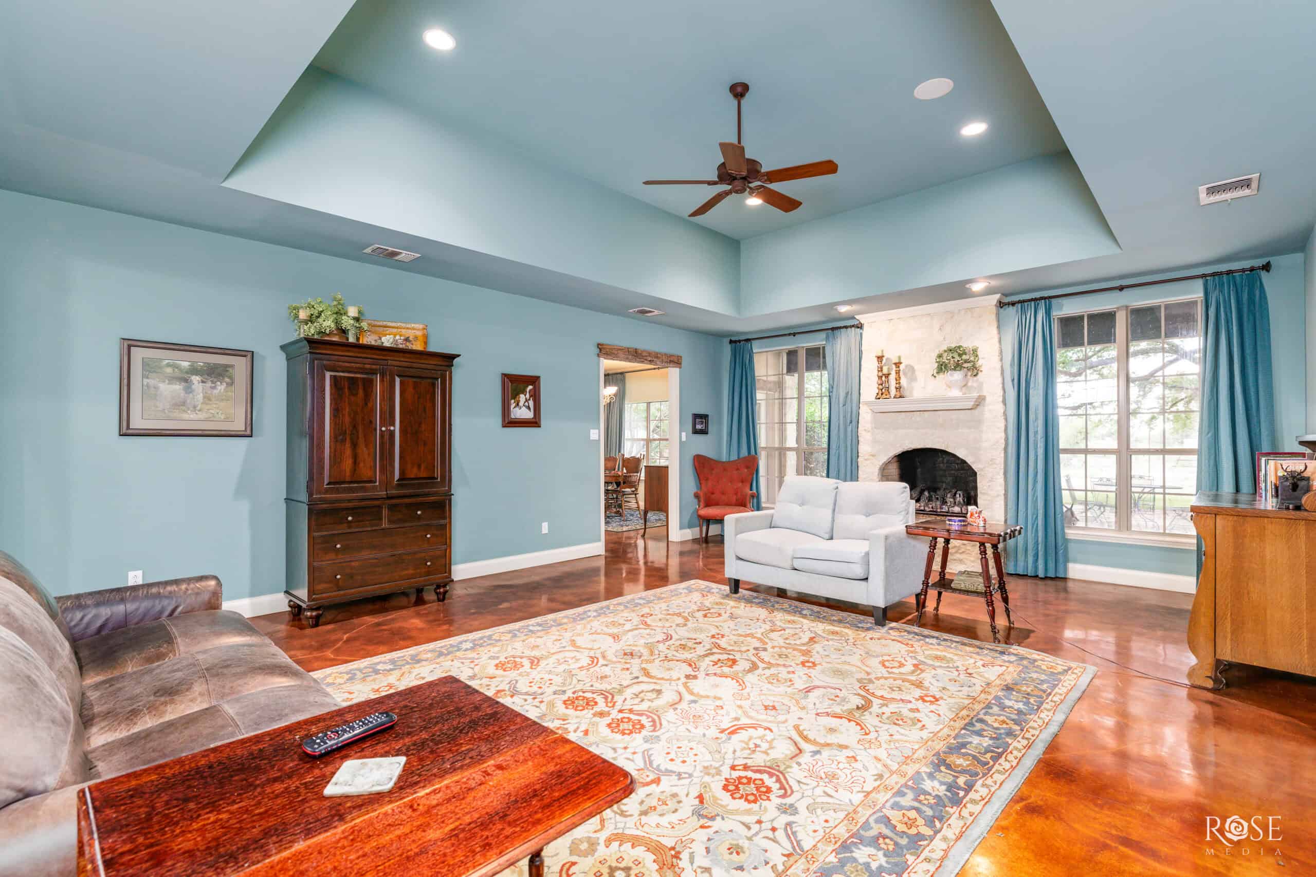 Charming Custom Home on 50 Acres – Just Minutes from Sonora,
