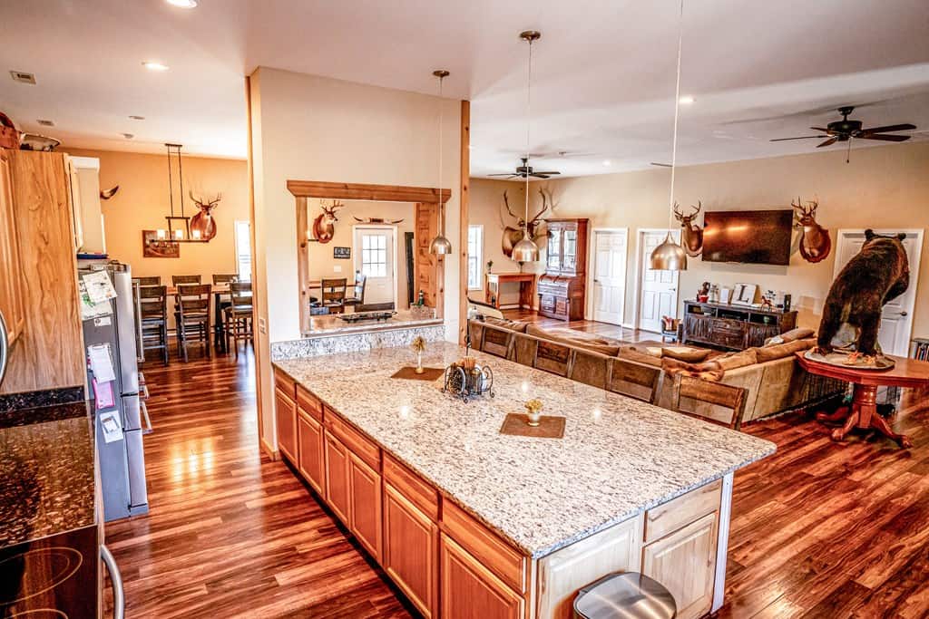 Central Virginia’s Premier Hunting Estate: 486 Acres