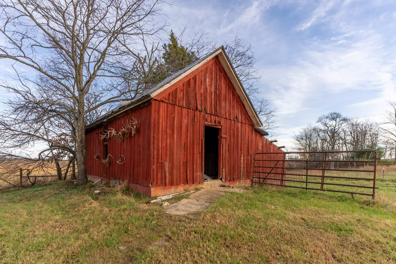 Farm House and 81.49 m/l Acres in Shannon County Missouri