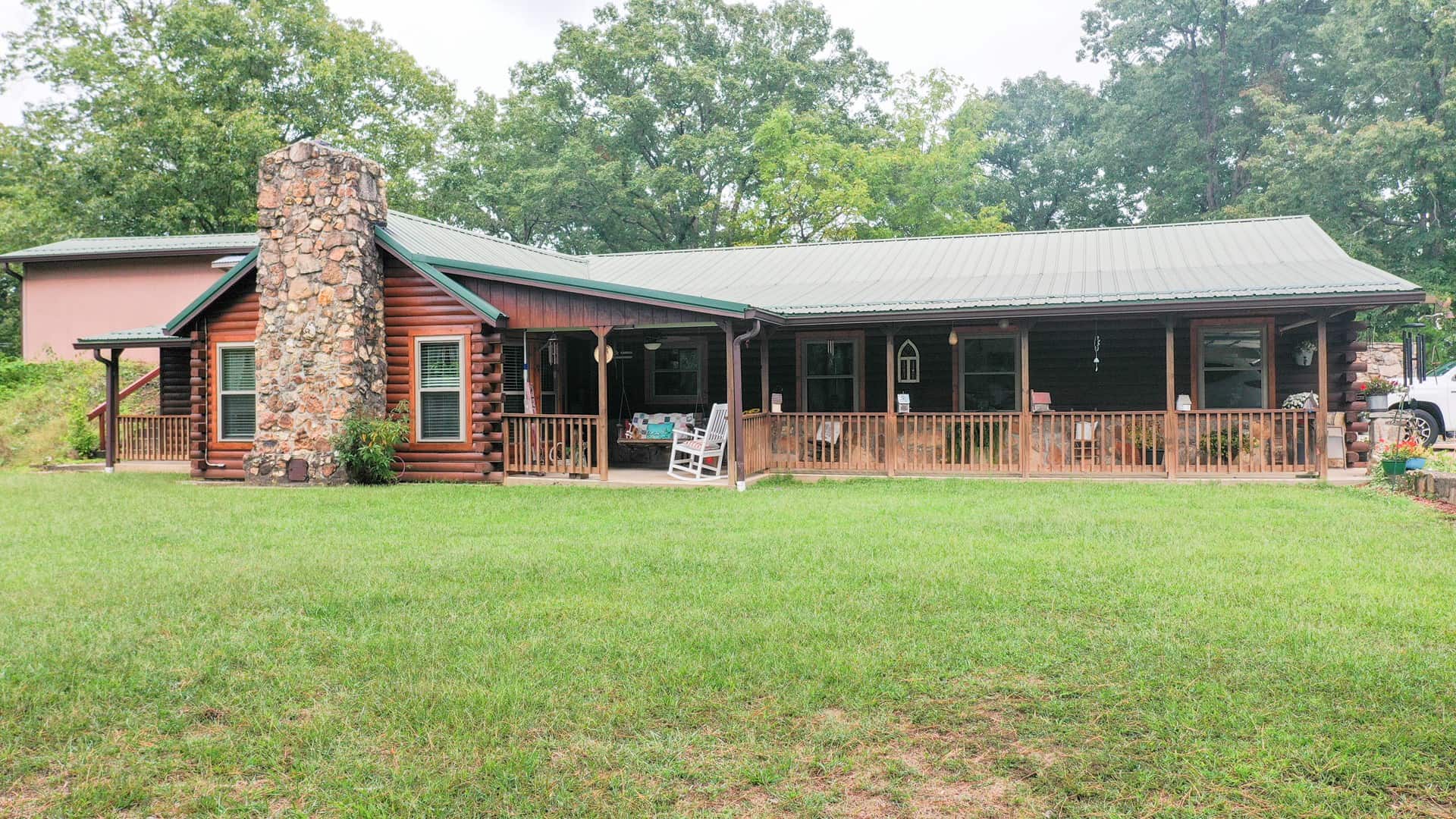 Home on 25.10 ± Acres for Sale in Jadwin, Missouri
