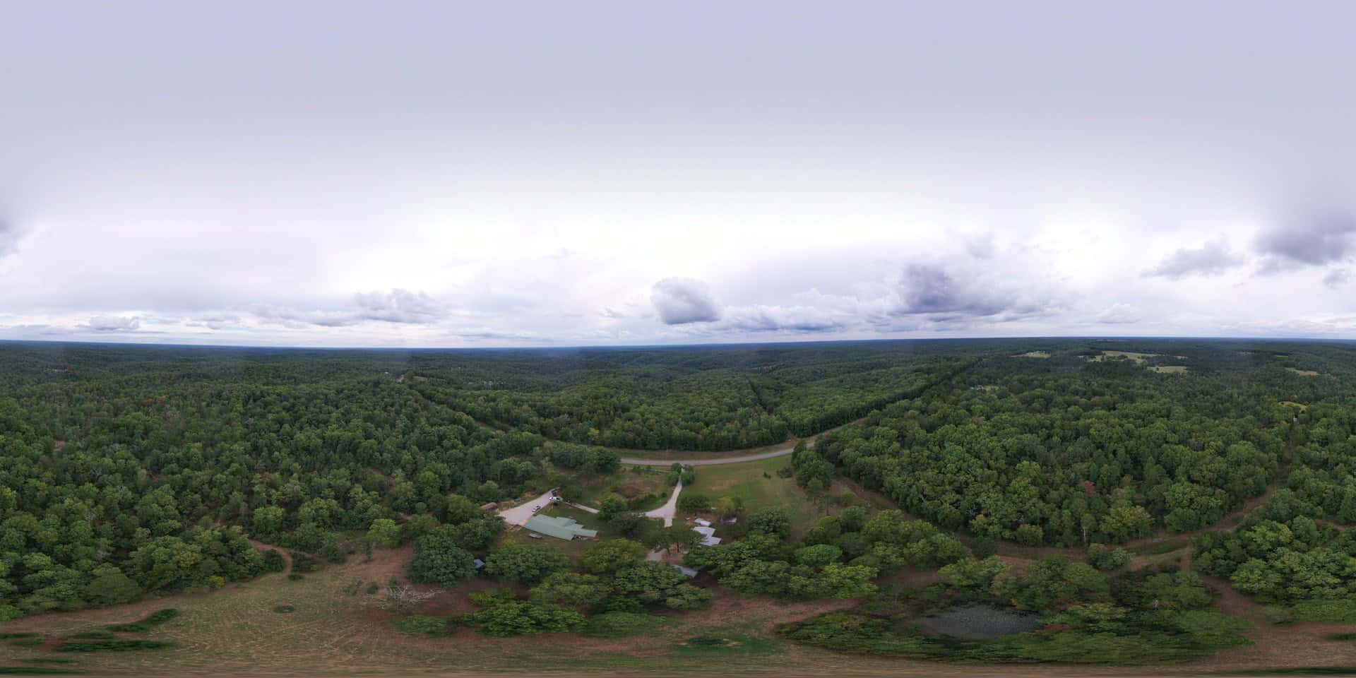 Home on 25.10 ± Acres for Sale in Jadwin, Missouri
